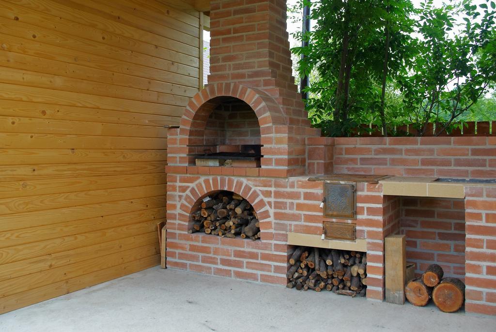 Casuta Cu Prieteni Cornu de Jos Habitación foto