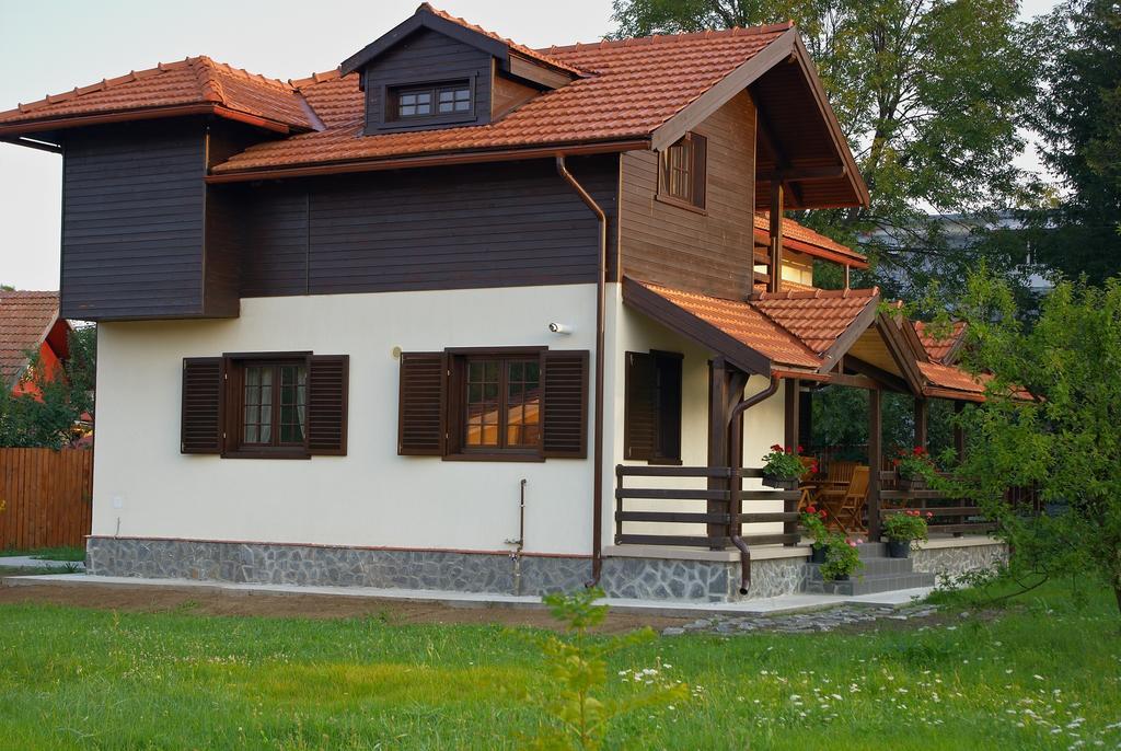 Casuta Cu Prieteni Cornu de Jos Habitación foto
