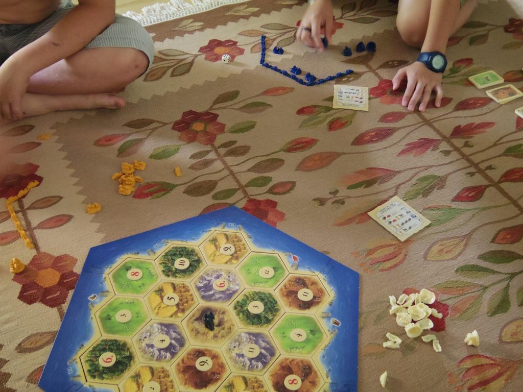 Casuta Cu Prieteni Cornu de Jos Habitación foto